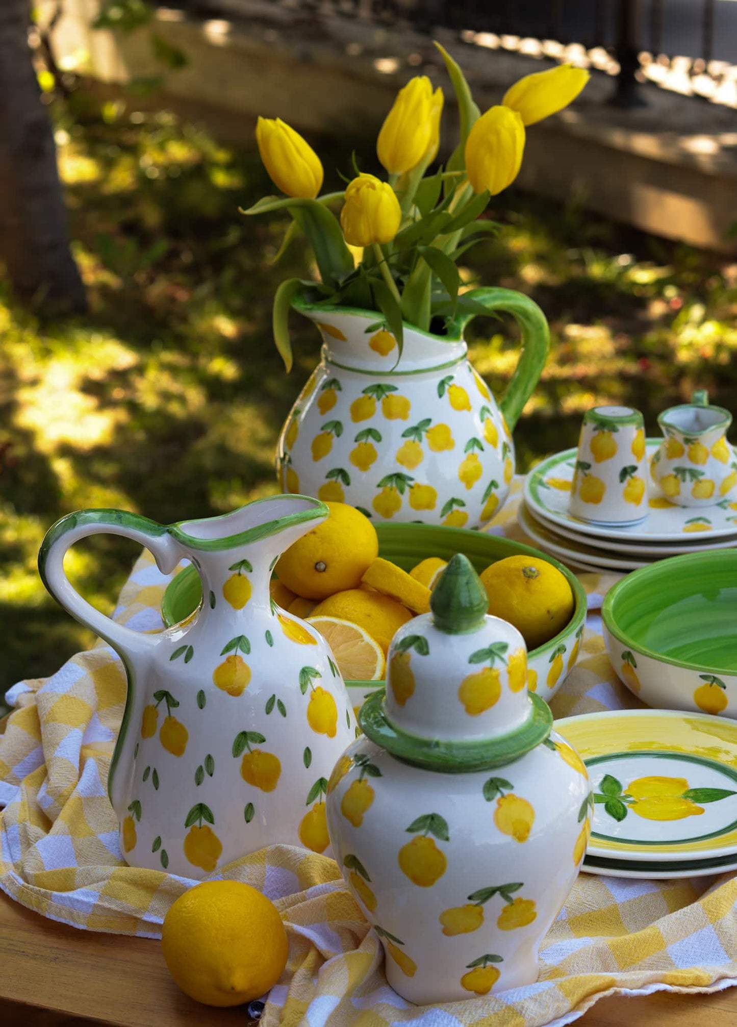Lemon Splash Handmade Ceramic Yellow Cake Plate 18 cm