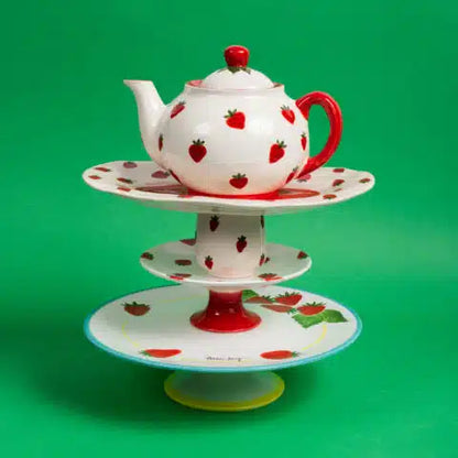 Petite Berry Handmade Ceramic Cake Stand (18 cm)